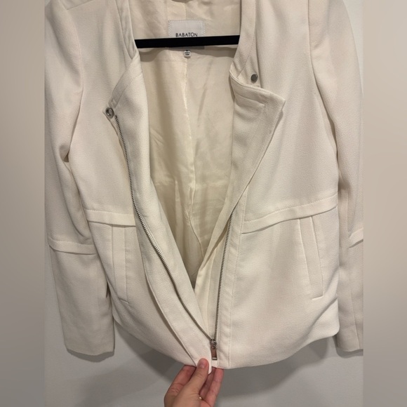 Aritzia Babaton White/Cream Women's Blazer - Picture 4 of 15